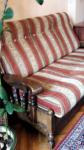 Продается мягкий уголок из 3-х предметов: два кресла и раскладной (т.н. гостевой) диван на панцирной