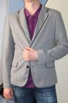 Продаю серый приталенный пиджак OSTIN